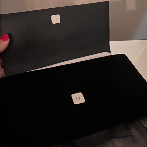 Authentic Tom Ford - Picture 8 of 15